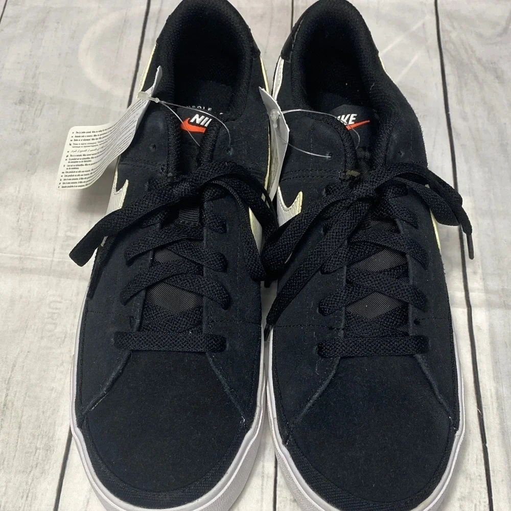 Nike Men's Court Legacy Suede Black and White Sneakers Sz 9